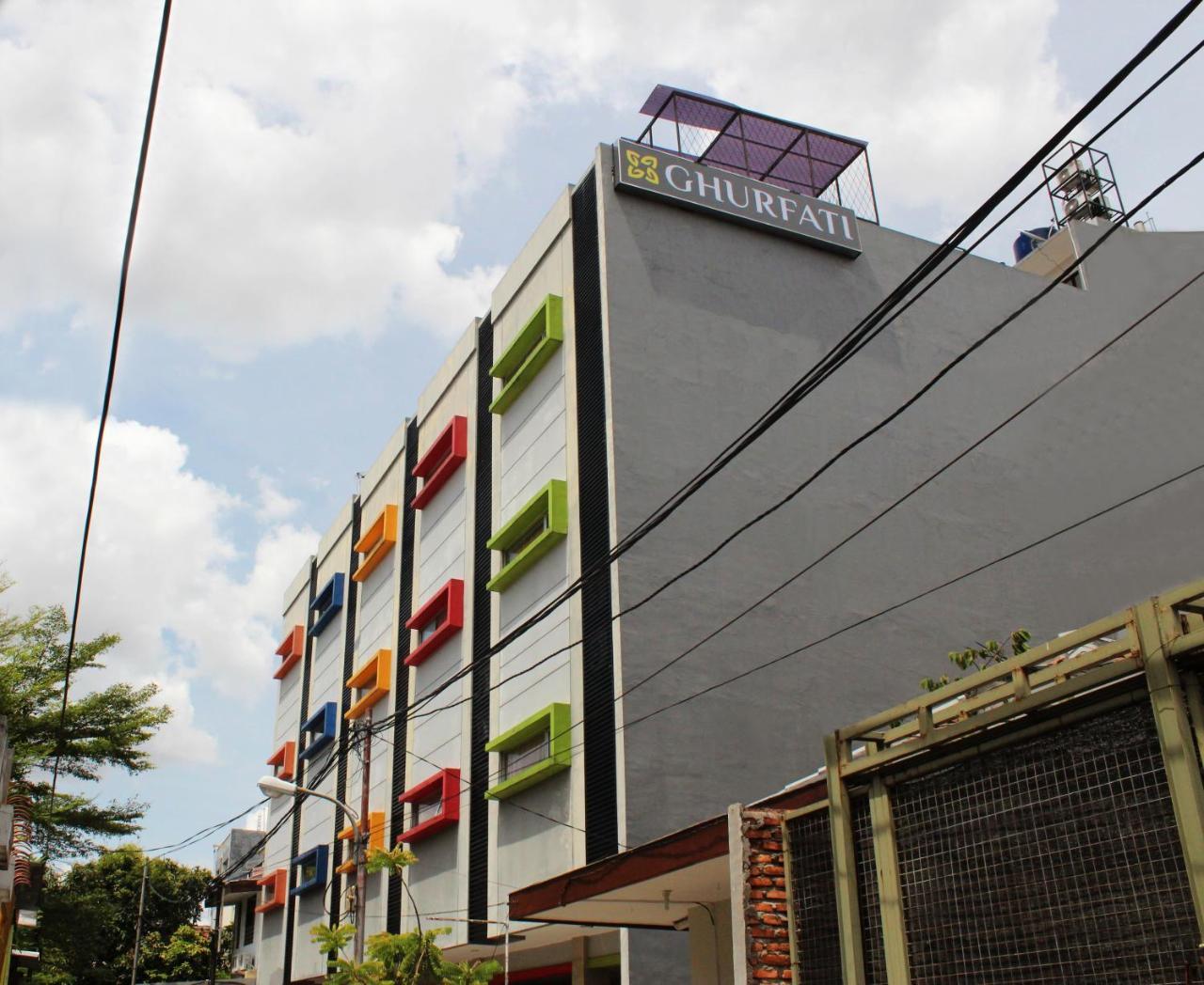 Ghurfati Hotel Mangga Besar Джакарта Экстерьер фото